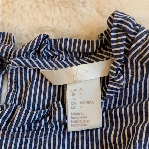 H&M-Striped Ruffled Top - Picture 2 of 4